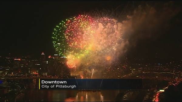 Police say crowd calm as EQT Flashes of Freedom Fireworks light up Pittsburgh