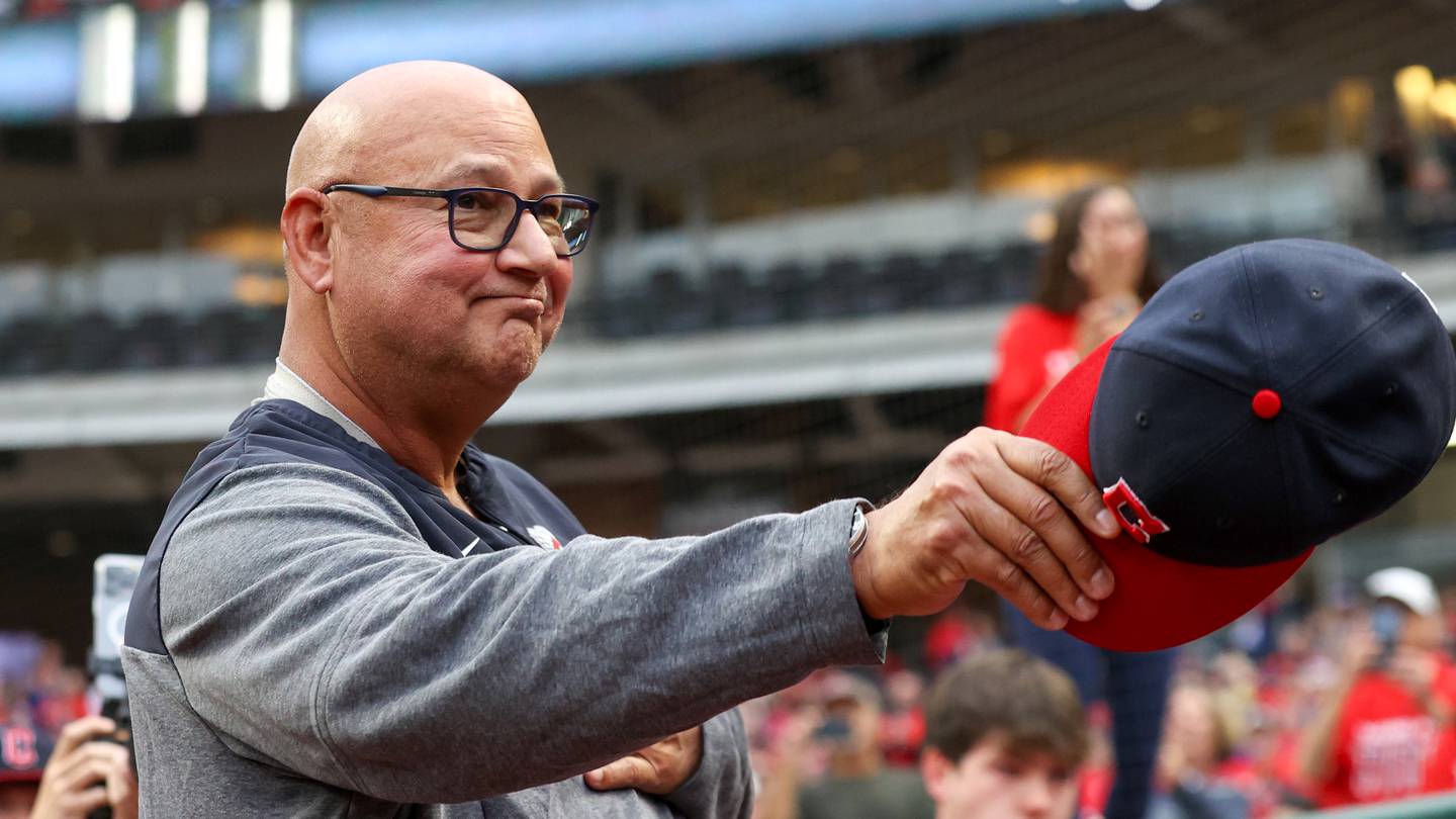 Terry Francona gets standing ovation in likely last home game as Guardians manager