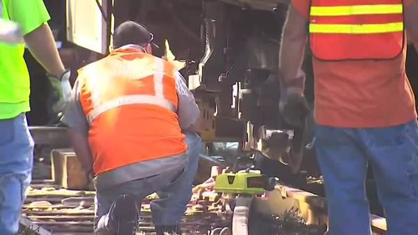 ‘T’ rail car derails in Dormont, PRT says