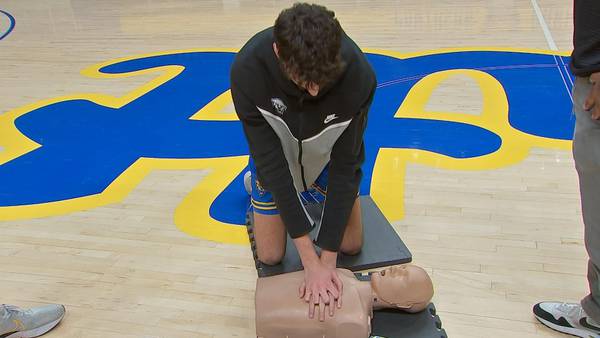 PHOTOS: Pitt basketball team takes part in CPR, AED training