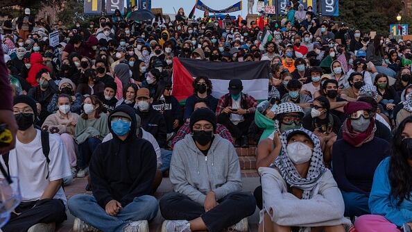 Police who eneter the campus overnight, retreated as protesters shouted and threw items at them.