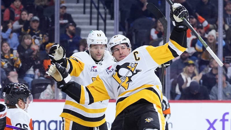 Penguins strong win; Crosby tortures Flyers again