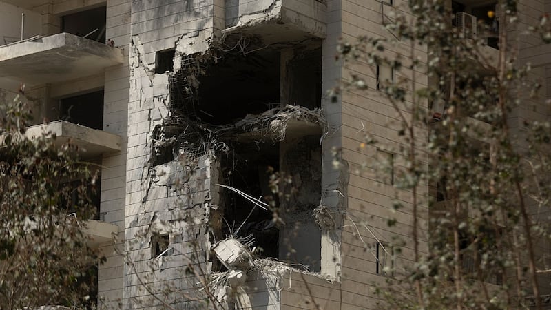 Iranian missiles strike Tel Aviv, Haifa; Israel hits command center
