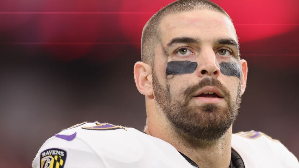 GLENDALE, ARIZONA - OCTOBER 29: Tight end Mark Andrews #89 of the Baltimore Ravens during the NFL game at State Farm Stadium on October 29, 2023 in Glendale, Arizona. The Ravens defeated the Cardinals 31-24. (Photo by Christian Petersen/Getty Images)