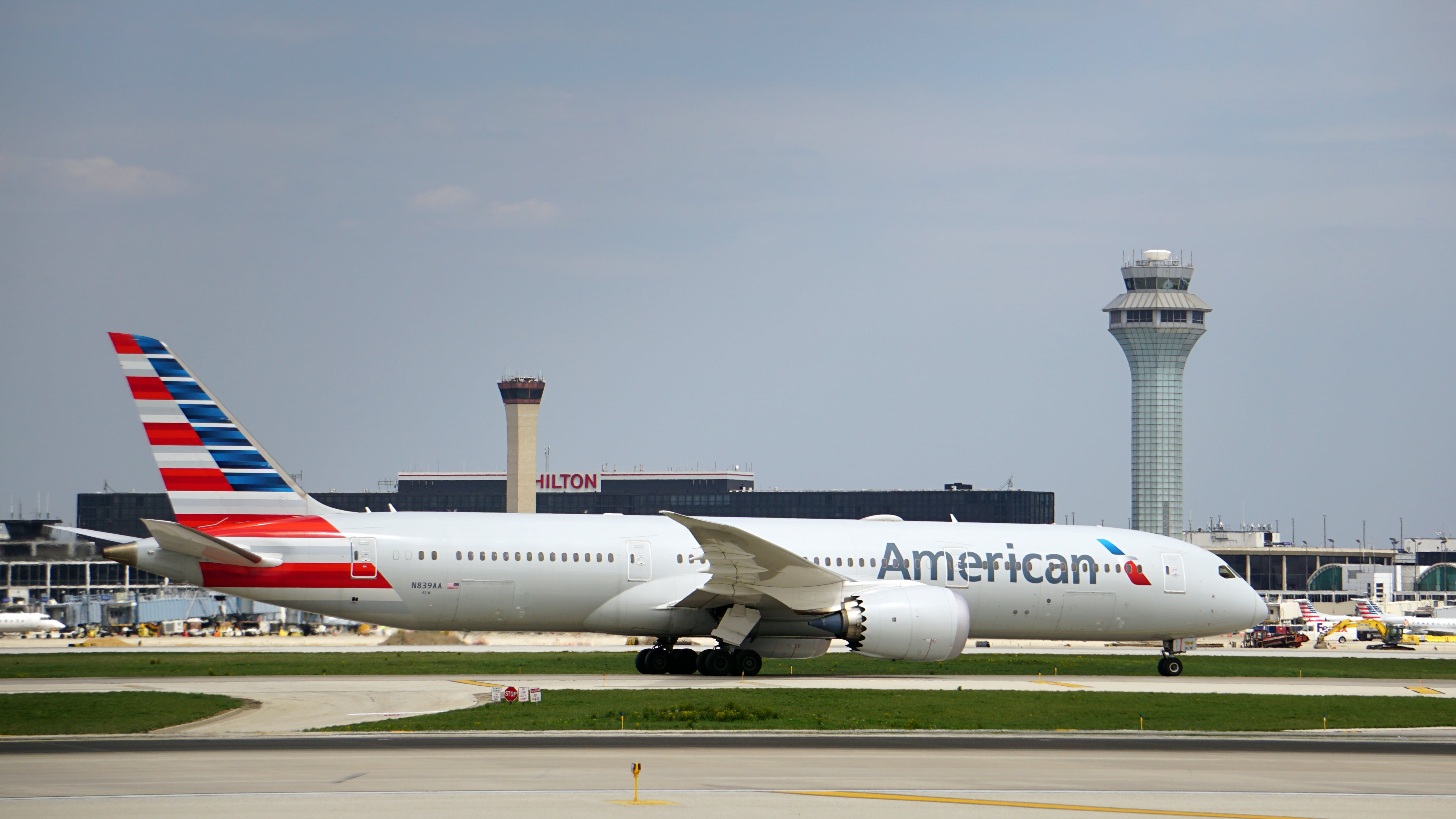 American Airlines plane