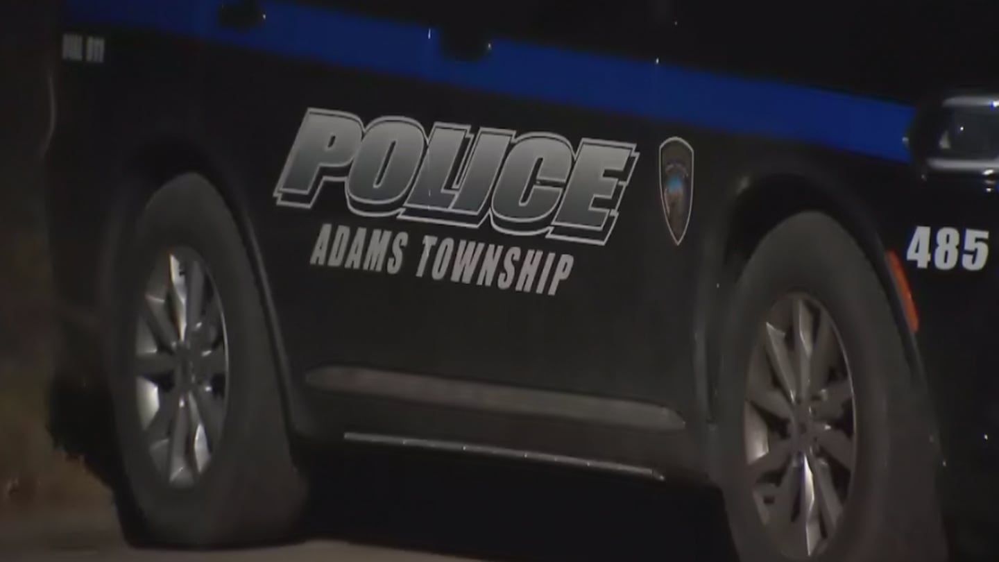 匹兹堡男子被指控偷走一名女子的车辆，并在巴特勒县引发警车追逐