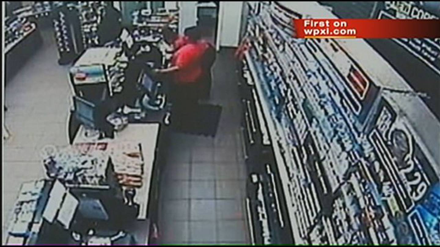 Video Shows Man Point Gun At Female Clerks In Ambridge Convenience Store Robbery Wpxi 1019