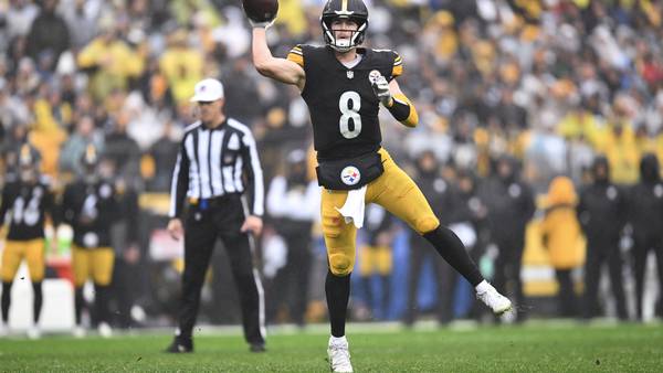 PHOTOS: Steelers lose Pickett, miss opportunities in loss to Jaguars