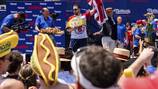 Chicago resident wins his first men’s title at annual Nathan’s hot dog eating contest