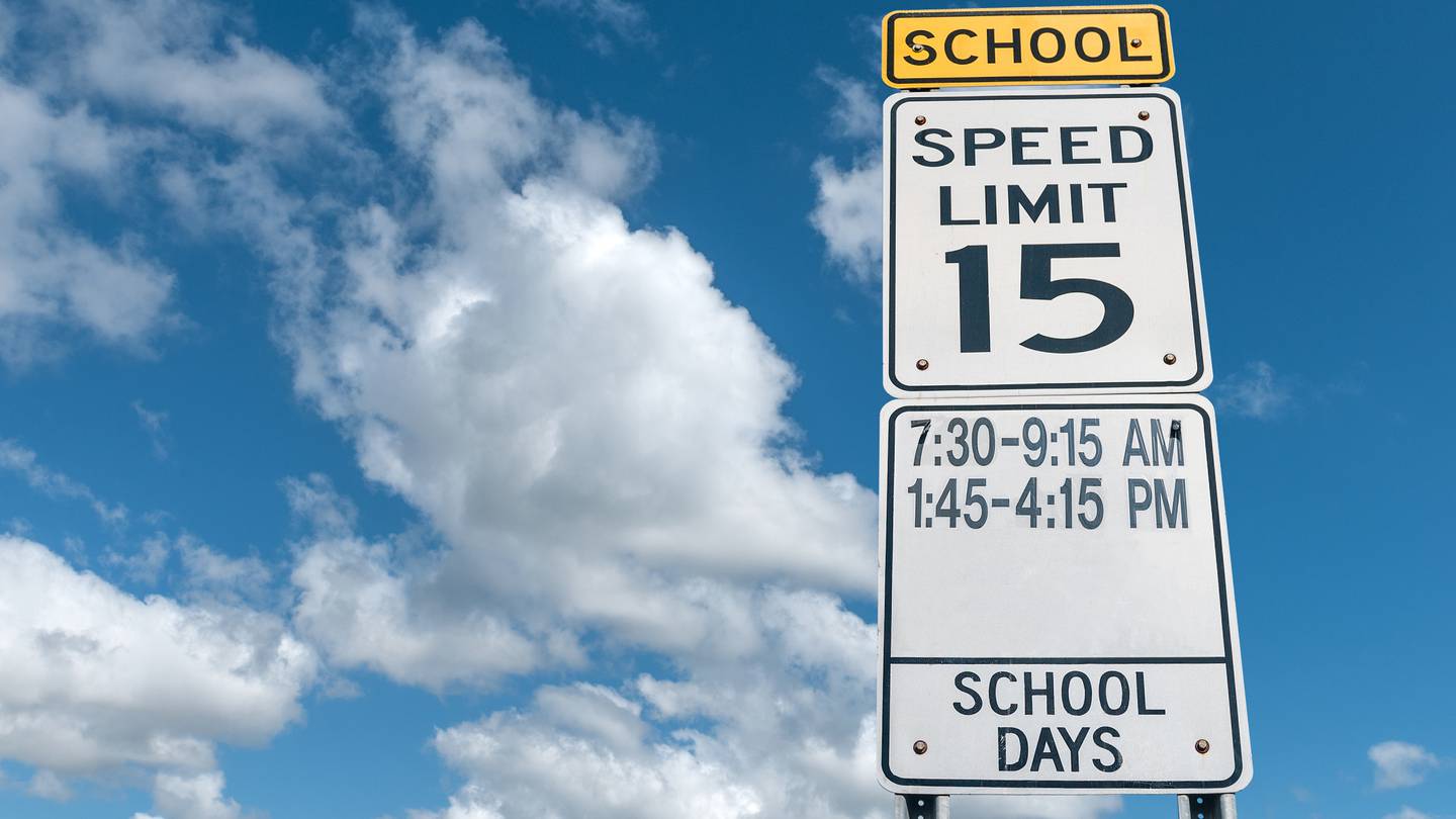Limits school. Speed limit School sign. Speed limit 35. Speed limit 13. Speed limits обложка.